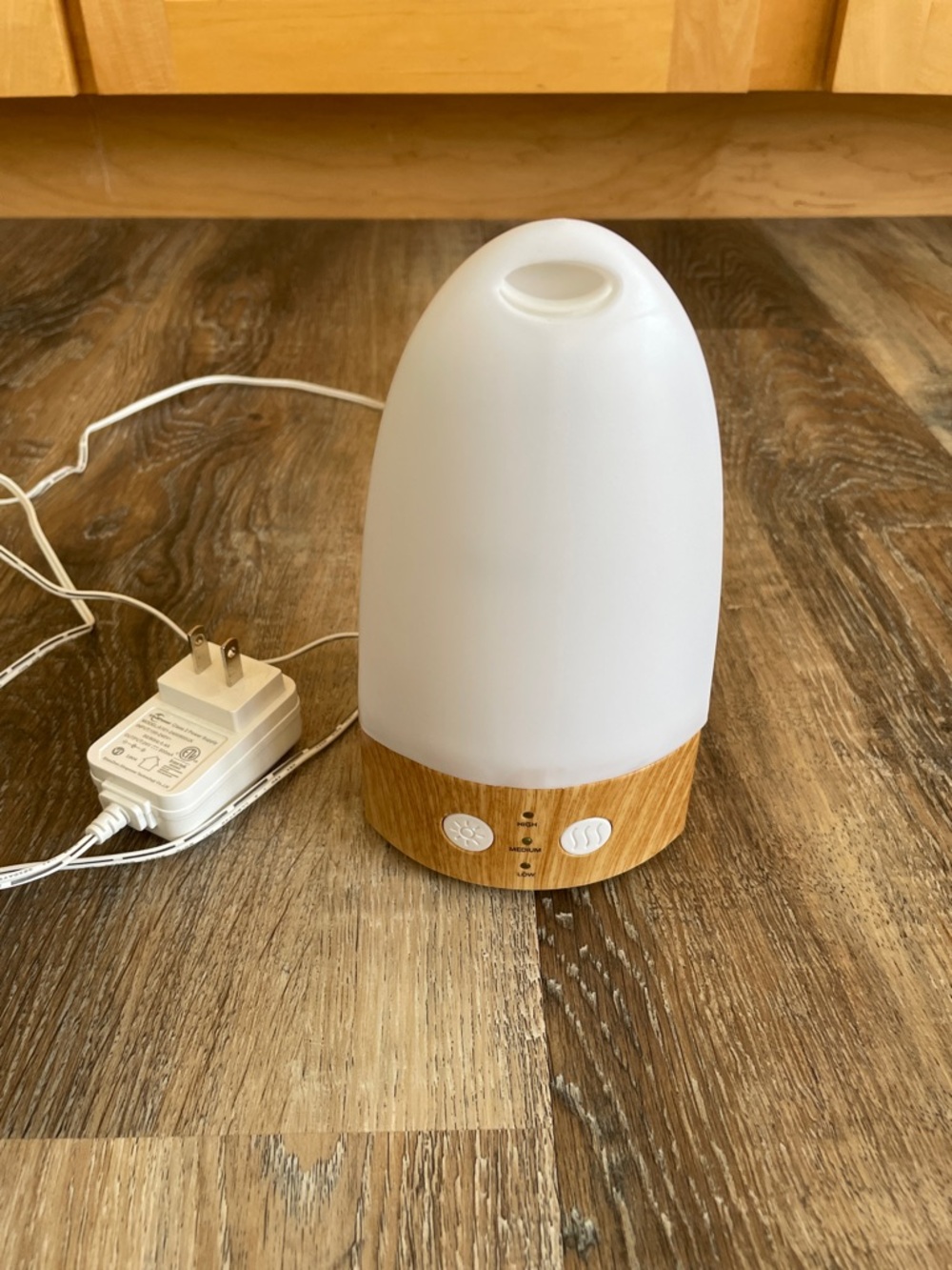 White and Wood Grain Ultrasonic essential oil Diffuser